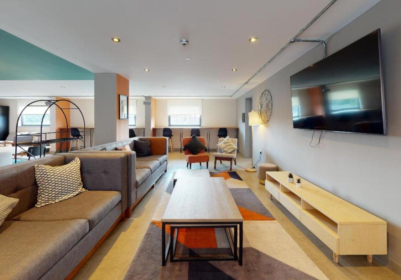 For Students Only Private Bedrooms With Shared Kitchen And Studios At Iq Haywood House In London Exterior foto