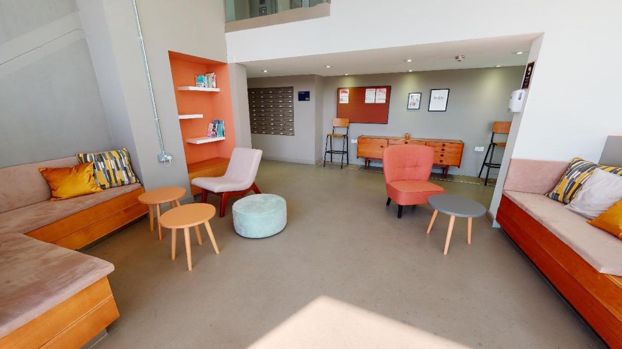 For Students Only Private Bedrooms With Shared Kitchen And Studios At Iq Haywood House In London Exterior foto